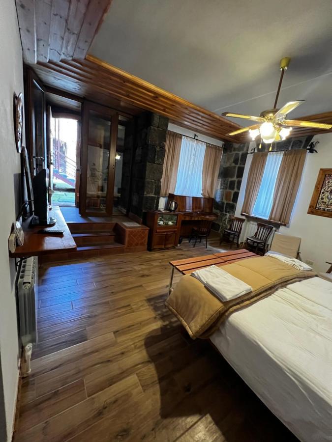 Hotel Kars 3*