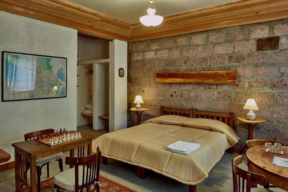 Hotel Kars 3*